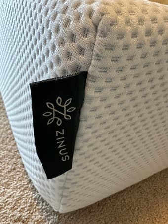 Queen sized Zinus mattress 2