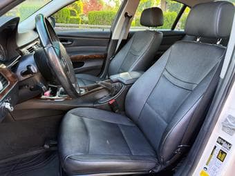 Classic 2011 BMW 328i Sedan - Manual Transm! Low Miles, Excellent Cond 4