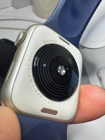 Apple Watch SE (2nd Gen) GPS 44mm Silver Aluminum 3