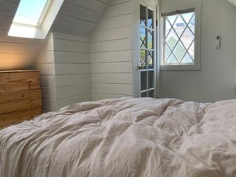 5 mins from Stanford campus, 1 bed/1 bath, full kitchen, w/d, AC 3