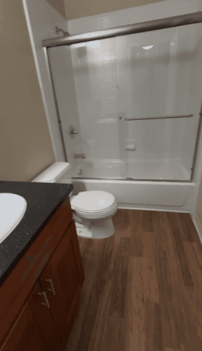 Bright 1B/1B Apartment covered parking at great Location in Palo Alto 3