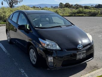 2010 Black Toyota Prius 3