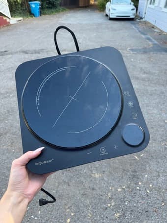 Compact Induction Cooktop Perfect for Dorm Cooking!! 1