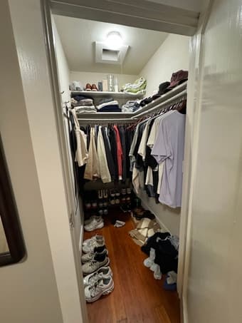 4 Bedroom 3 Bathroom House in Menlo Park 3