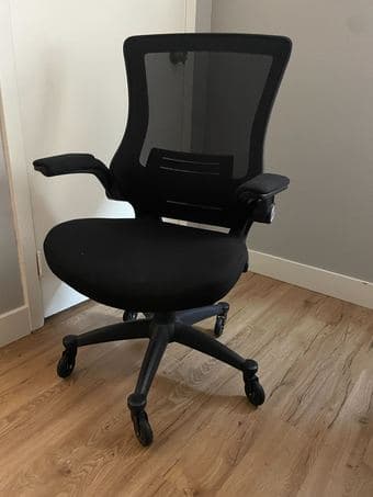Desk chair 1