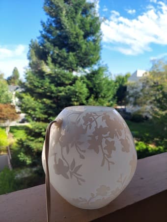 Ikea KNUBBIG Table Lamp w. Bulb, 7" Cherry-Blossoms White Like New! 1