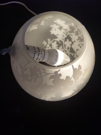 Ikea KNUBBIG Table Lamp w. Bulb, 7" Cherry-Blossoms White Like New! 2