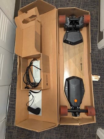 Move-out Sale: Electric Skateboard, Bike, TV, PC, Sonos 2