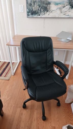 Desk + chair 2