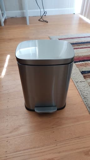 High Quality Trash Bin 1