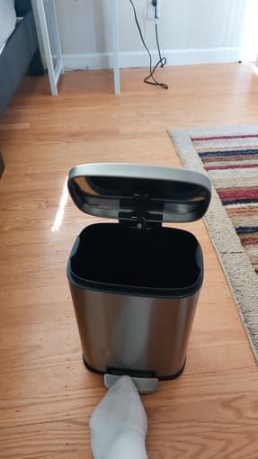 High Quality Trash Bin 3