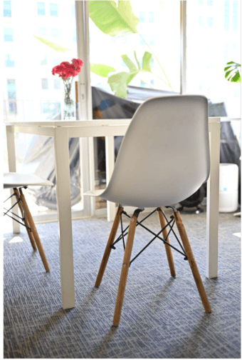 Stylish white chairs 1