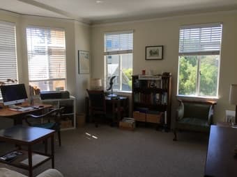 [AVAILABLE NOW] Downtown PA studio available now to 30 September 4