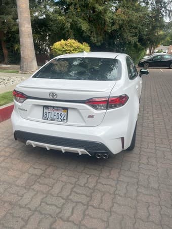 2021 TOYOTA Corolla SE 3