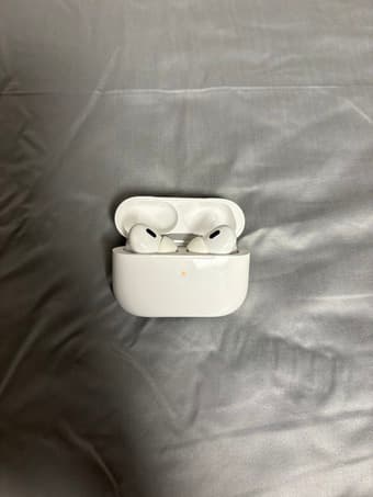 Airpods Pro 2nd Generation (Lightning) 2