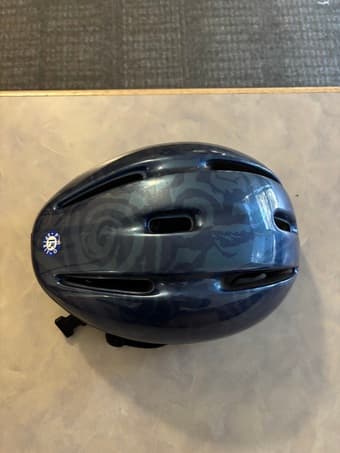 Selling a bike helmet 1
