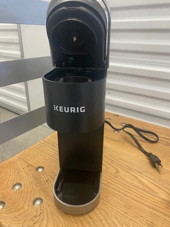 Gourmia Air Fryer ($40) + Keurig K-Mini Plus ($40) 1