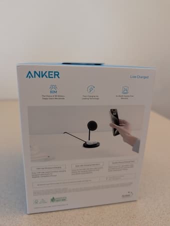 NEW IPhone Anker MagGo Wireless Charger 3