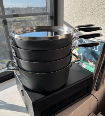 Stackable Pots and Pans 1