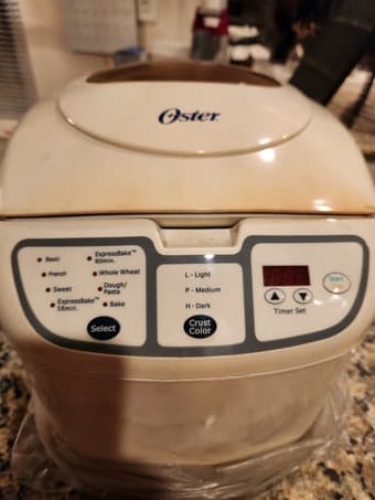 Miscellaneous kitchen items 4