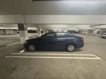 Selling my 2013 Volkswagen Jetta in dark blue for $5500. 1