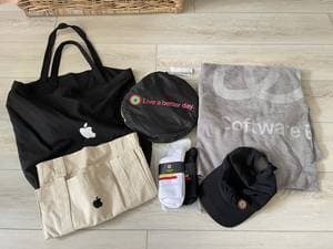 Apple swag -- employee exclusives, part 1 1