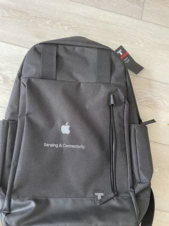 Apple swag -- employee exclusives, part 1 3