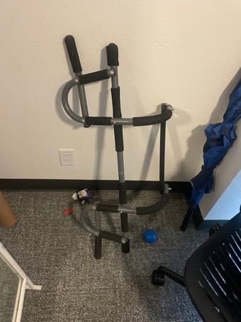 Mirror and pull up bar 2