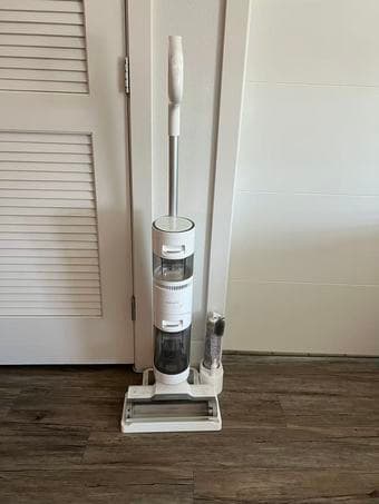 Dreametech Vacuum and Mop 2 in 1 1