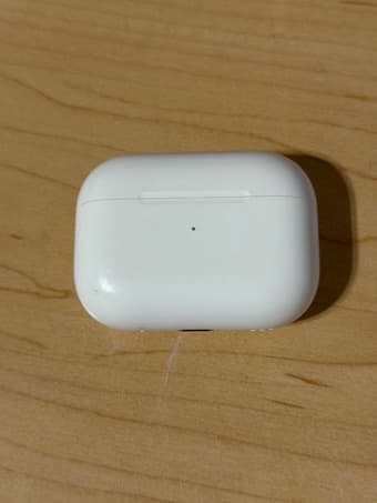AirPods Pro 2 – Great condition + original charger 1