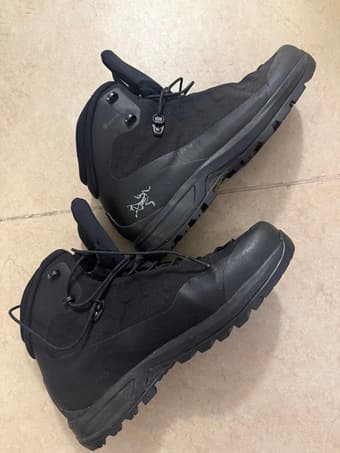 Arc'teryx Boots, Mens' Size 10.5 1