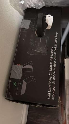 Dell UltraSharp 24 USB-C Hub Monitor U2421HE 3