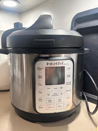 Instant Pot (lightly used) 1