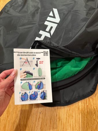 FOR CONTENT CREATORS: foldable green/blue screen backdrop 1