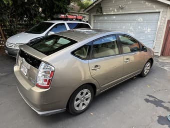 2007 Toyota Prius (156k mi) for sale, available now 1