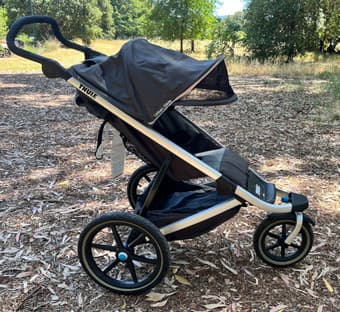 Thule Urban Glide 1 Jogging Stroller - Like New 1