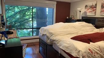 Master Bedroom in 2B2B Condo in Mountain View 1