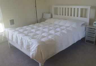 Very good condition ikea queen size mattress 50$ 2