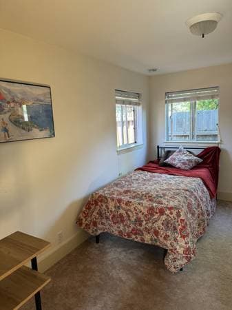 PRIVATE B/bath hse in Menlo area; available immediately; $1,650 1