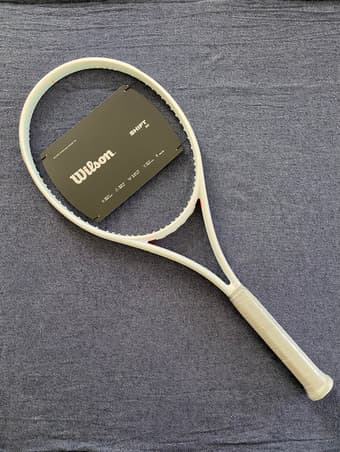 Wilson Shift V1 tennis racket 1