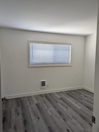 College Terrace 1000 sq. ft 2-bed available November 2