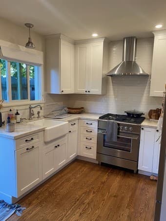 Room for rent in private duplex 3