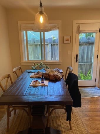 Room for rent in private duplex 4