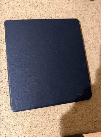 Kindle Scribe (Barely Used) 4