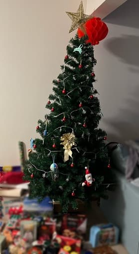 6 ft Christmas tree for the holiday season 1