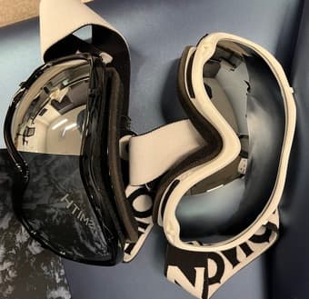 SMITH ski helmets and ski goggles 3