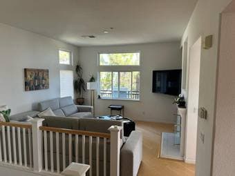 short term Nov and Dec sublease(Ocean & Mountain Views) 3