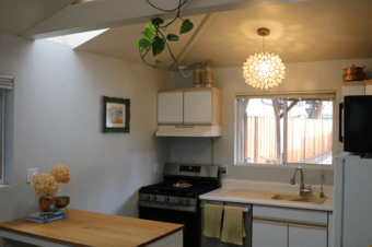 ADU apartment with a yard in Midtown Palo Alto 3