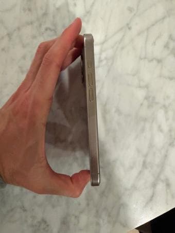 Iphone 15 pro 128GB 4