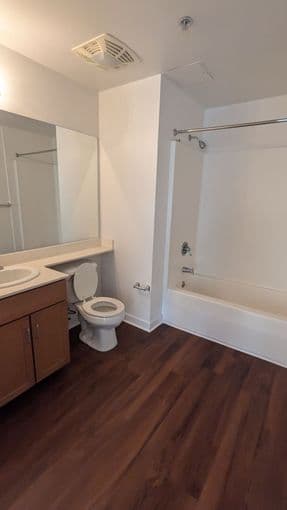 Master bedroom in 2bd/2ba in Mission Bay 1
